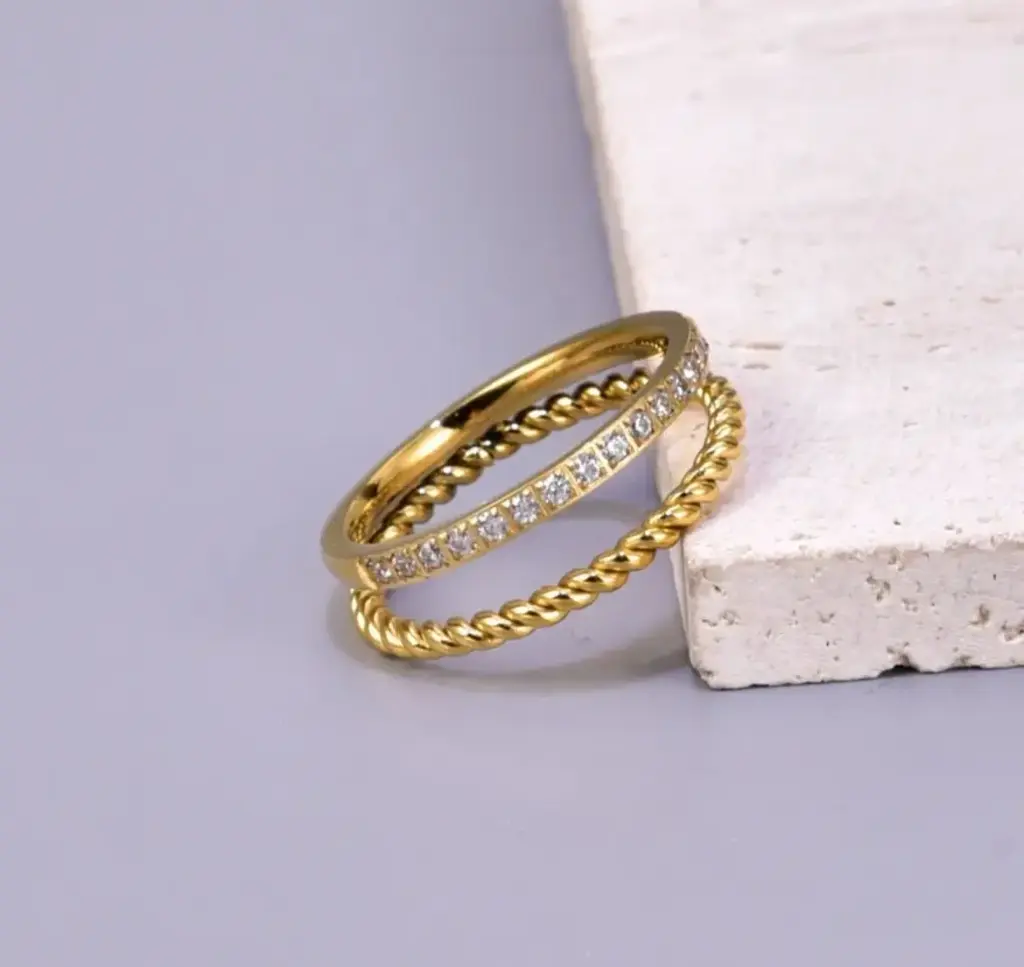 Anillo Irina