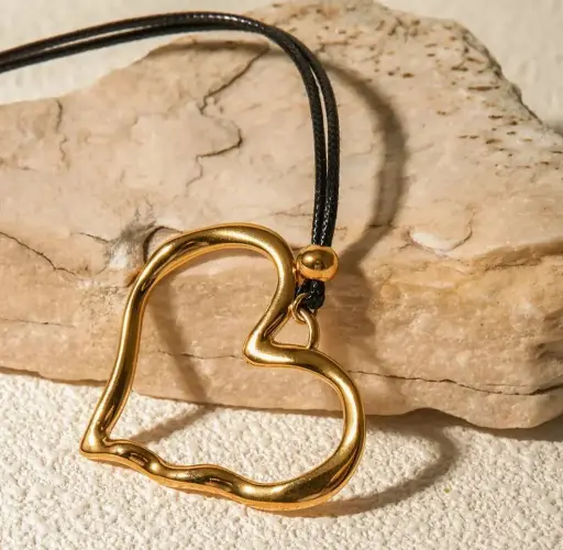 Collar Merlina