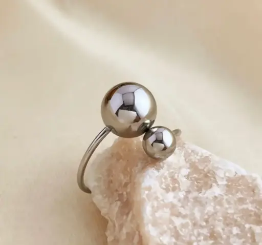 Anillo Maxie
